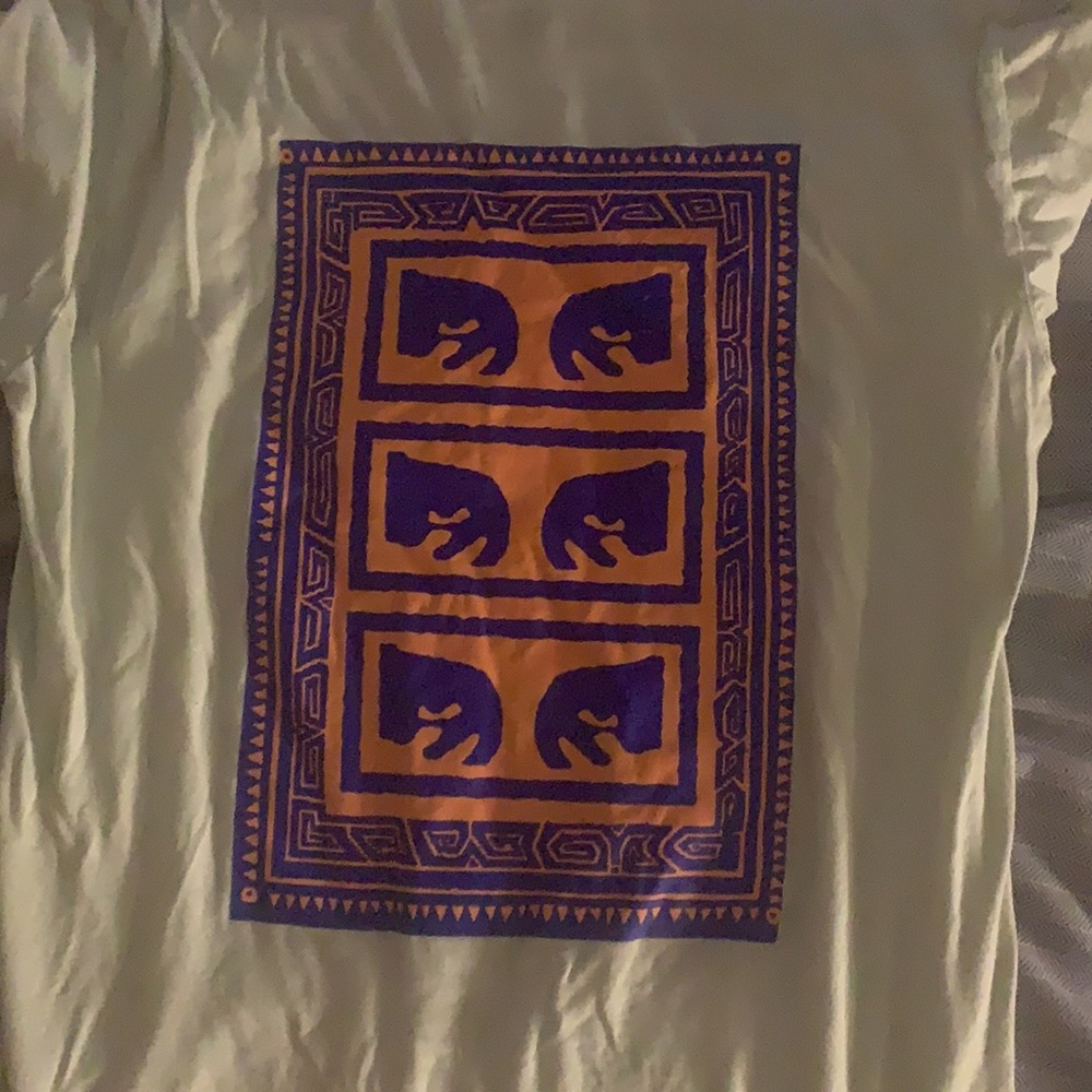 Obey tee
